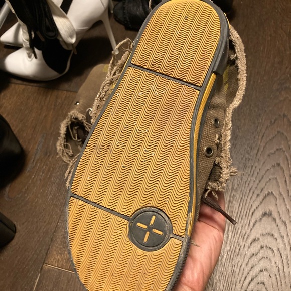 Unique, casual shoes - Picture 4 of 4